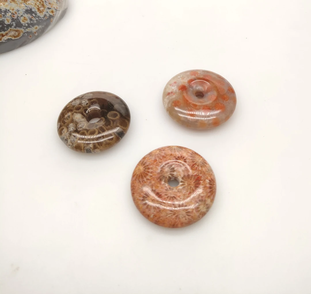 珊瑚玉平安扣吊坠 多样性发一 珠宝