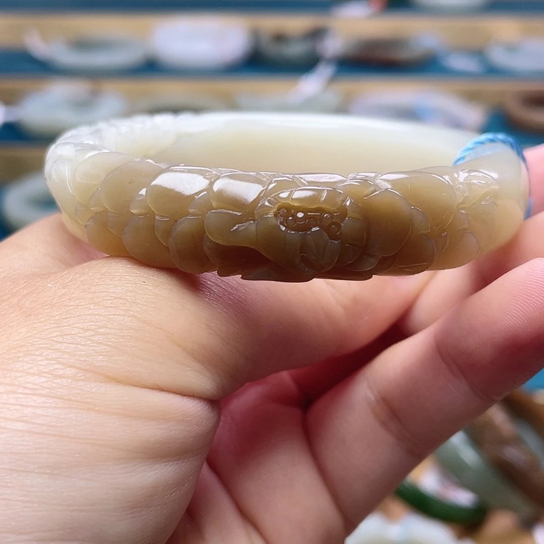 未镶嵌手镯和田玉55