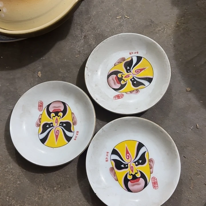 茶盏陶瓷盘子啥都有