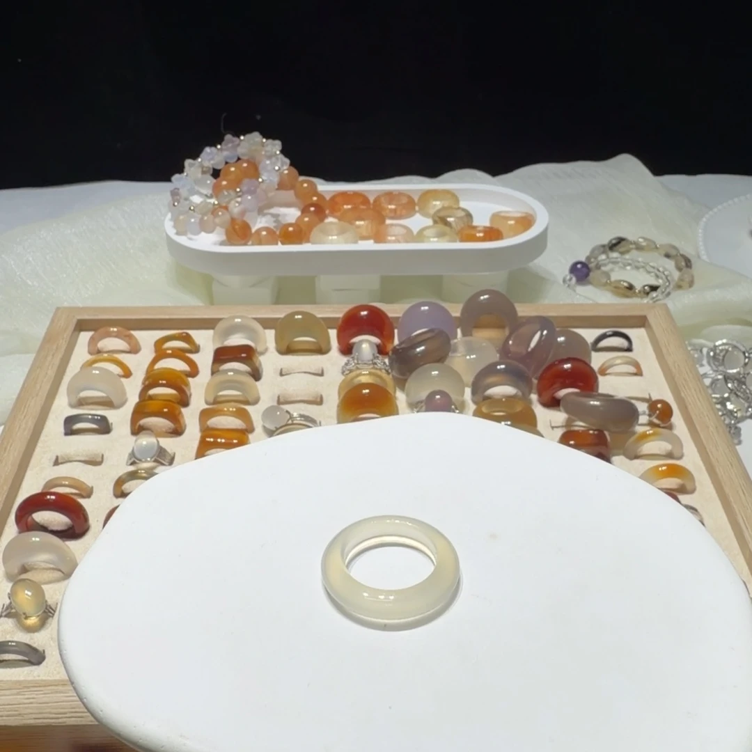 E***h玛瑙/玉髓未镶嵌戒指