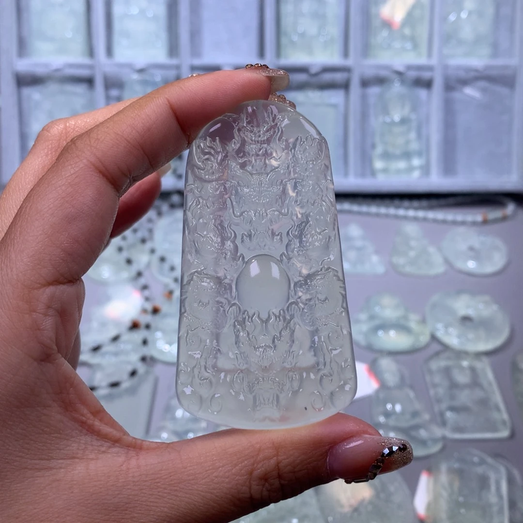 蛇纹石玉颈饰未镶嵌小****大