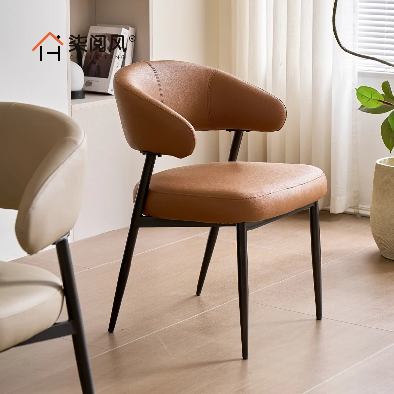 2025新款意式轻奢家用餐椅弹簧包坐垫靠背椅设计师酒店餐厅餐桌椅