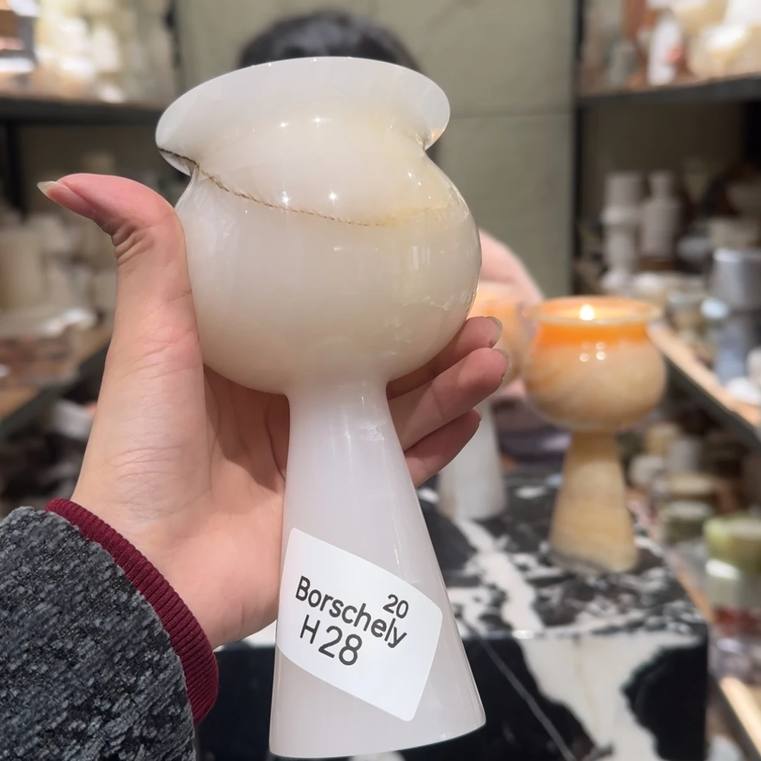 H28。    爱。