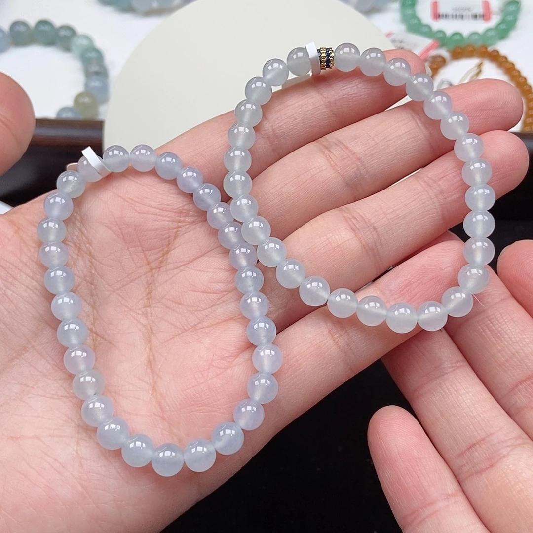 地***战翡翠未镶嵌手串卡6两条