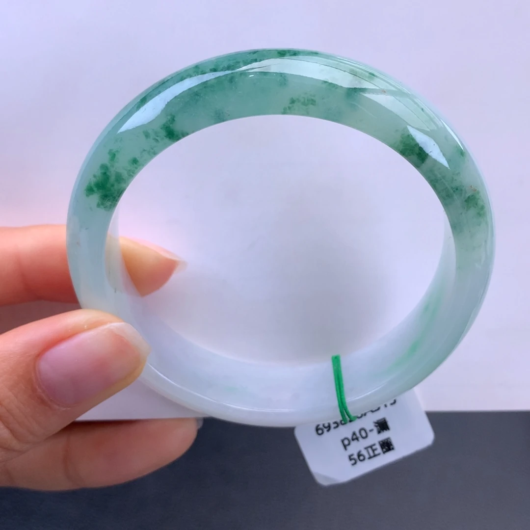 翡翠未镶嵌手镯细糯化白底绿花手镯（完整推荐）