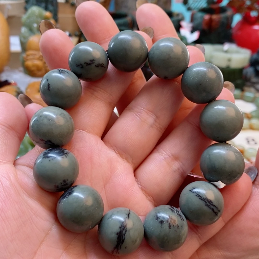 透闪石质玉手串未镶嵌