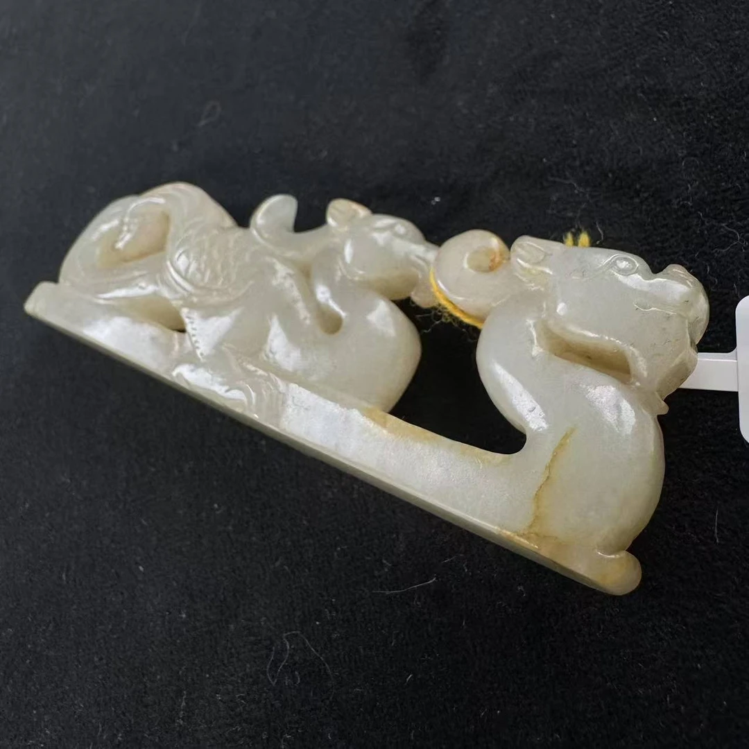 57G28   清   和田玉龙凤呈祥摆件