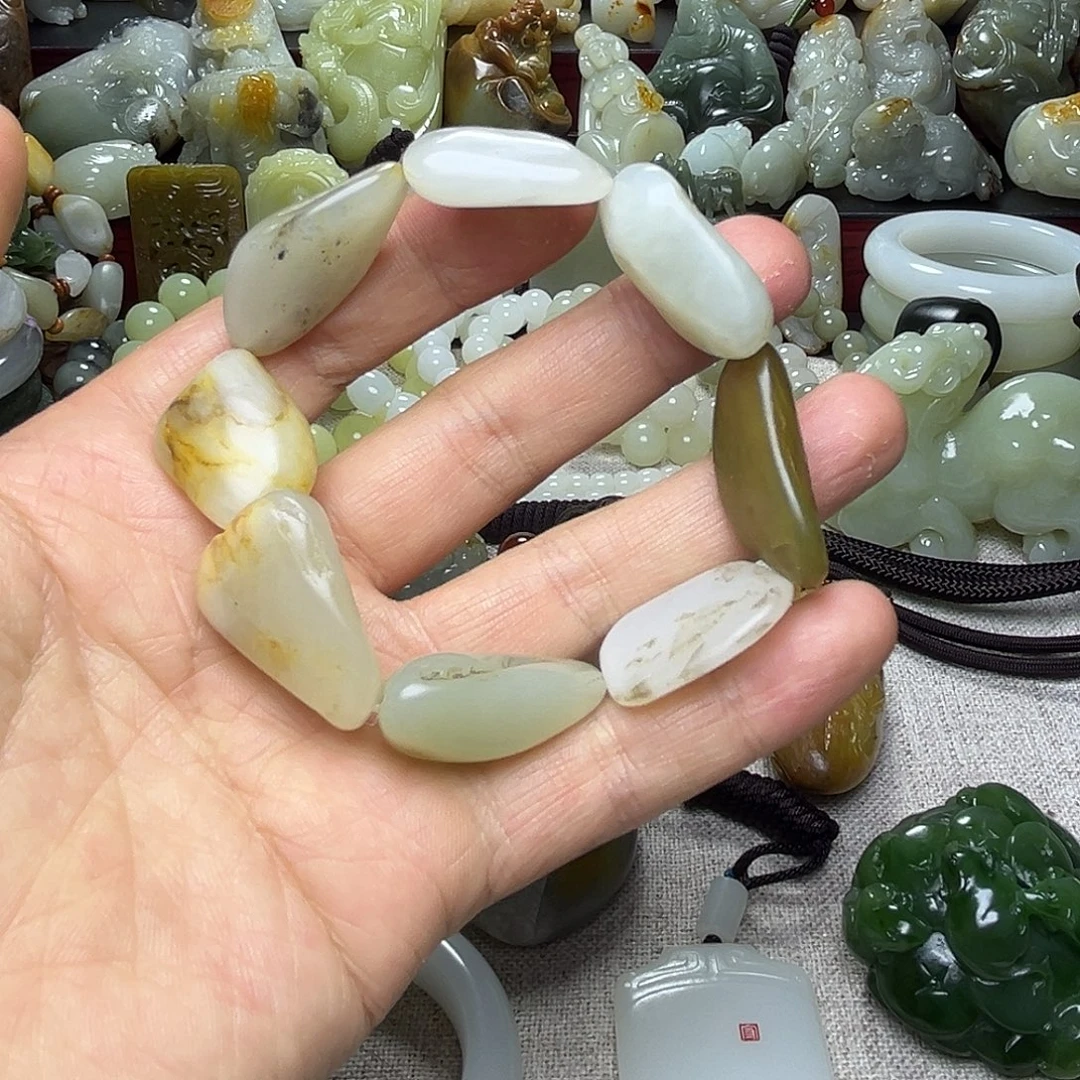 和田玉未镶嵌手链