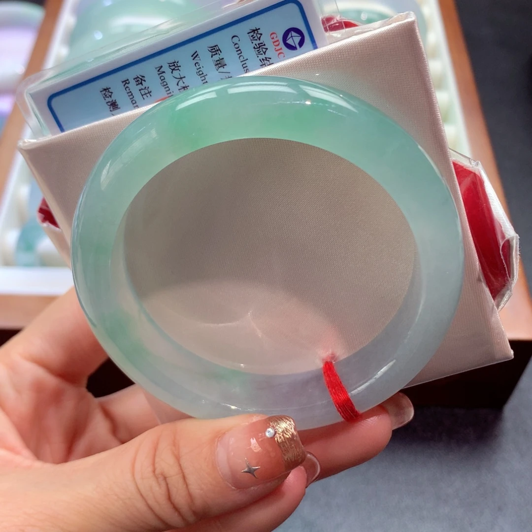 翡翠未镶嵌手镯28号