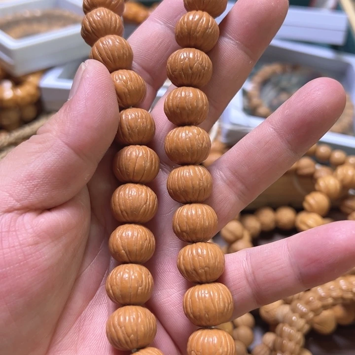 土豪手持14左右猴头