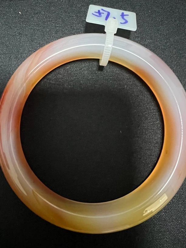 美爸优选玛瑙冰透手镯11