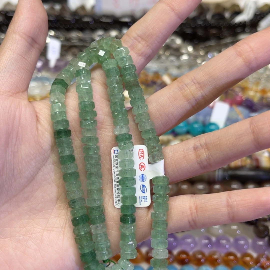 未镶嵌水晶颈饰天然绿草莓晶卡6长条38厘米
