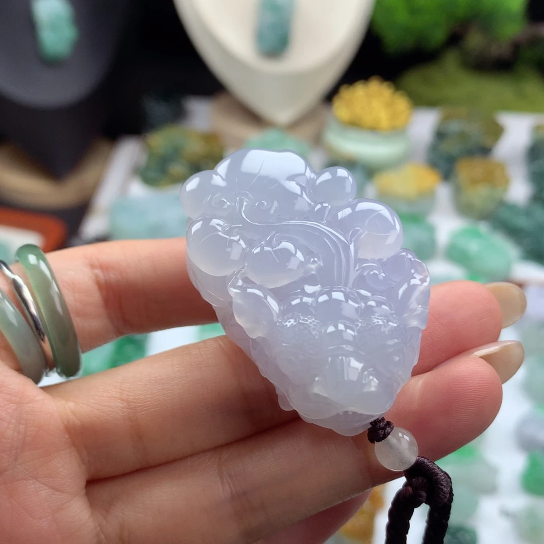 翡翠未镶嵌颈饰A25 冰紫含珠貔貅