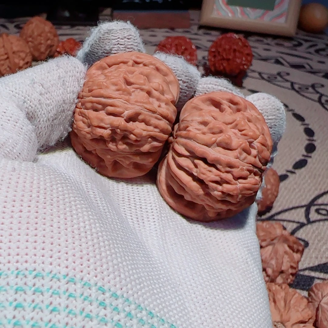 李***阳吊坠文玩核桃精品