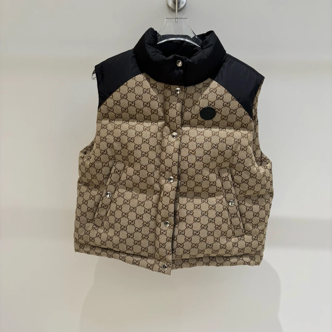 未使用 GUCCI/古驰 GU2151 棕色logo立领羽绒服马甲外套 36码