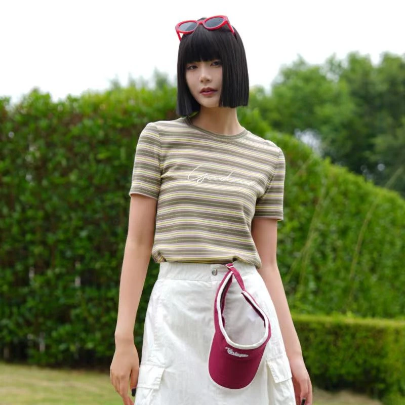 GIRDEAR/哥弟百搭气质彩条字母短袖深呼吸休闲修身T恤1300896