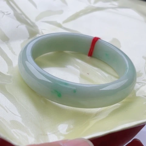 翡翠手镯未镶嵌正56.5无纹裂48小时鉴赏期