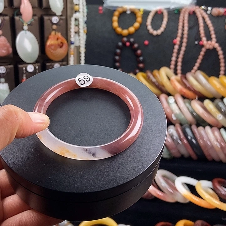 石英质玉未镶嵌手镯