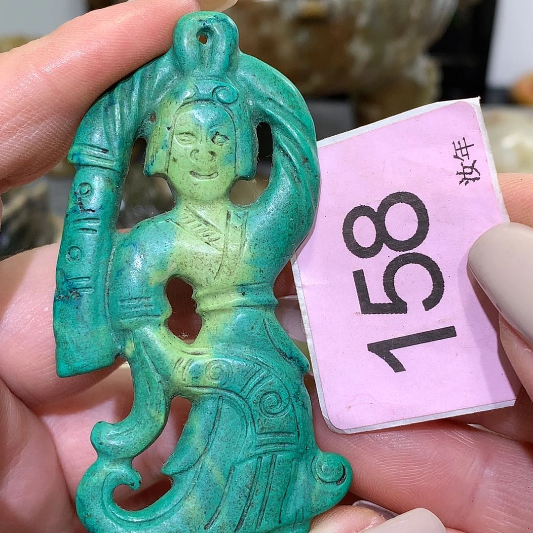 颈饰未镶嵌和田玉武****堂