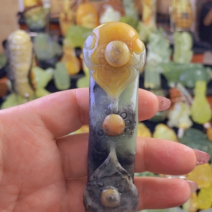 岫玉手把件未镶嵌