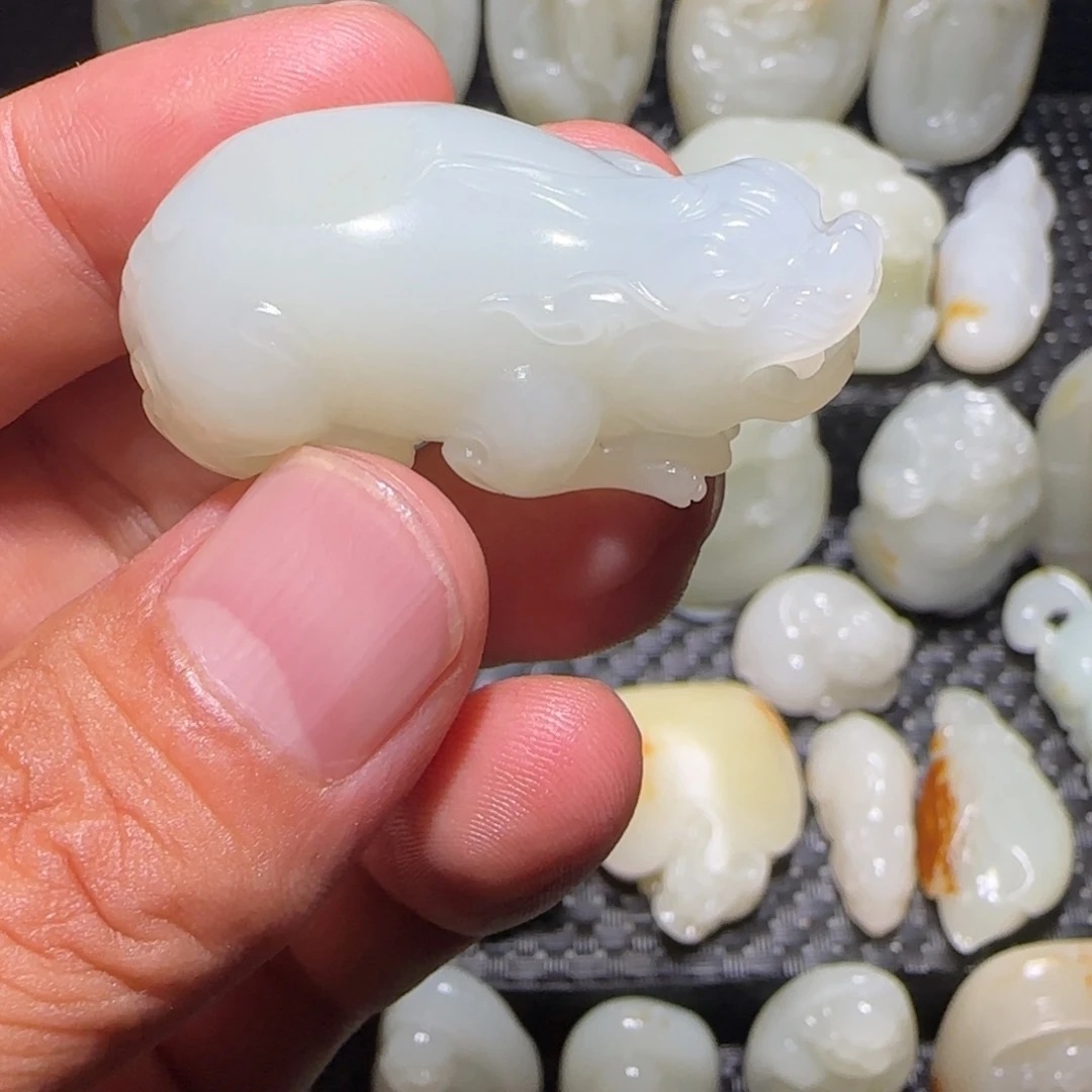 和田玉未镶嵌吊坠(不含链)平**淡