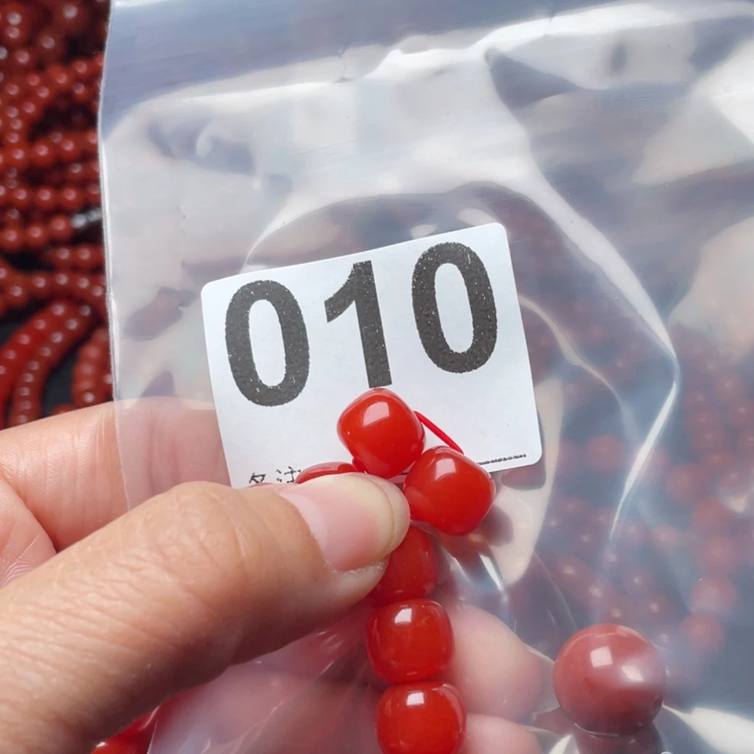 吉***哥南红玛瑙未镶嵌手链