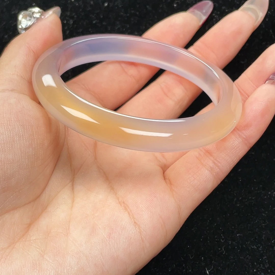 玛瑙/玉髓手镯未镶嵌不****?