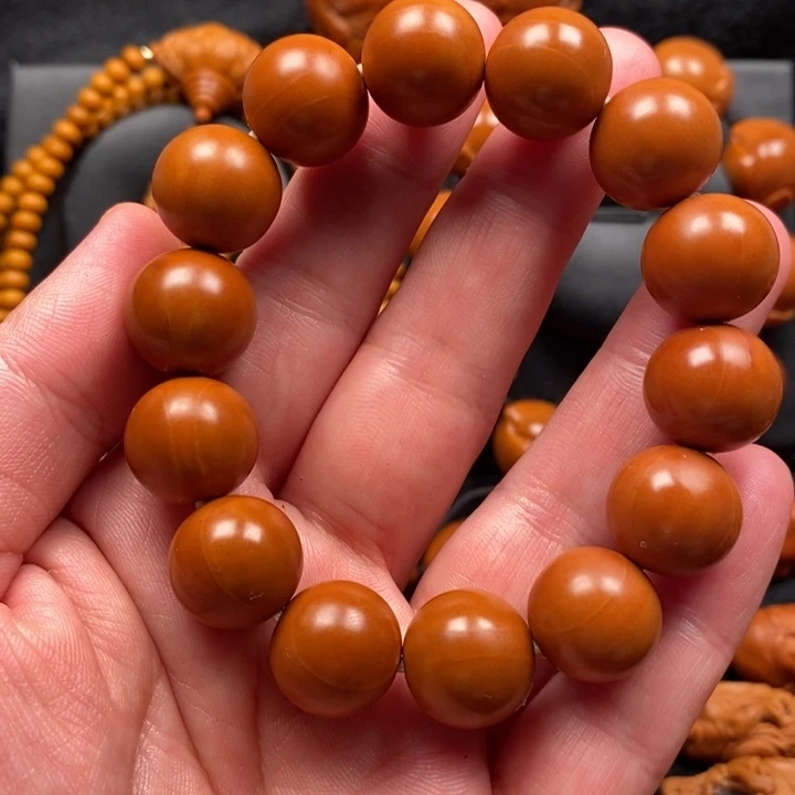 手串橄榄核光珠一套