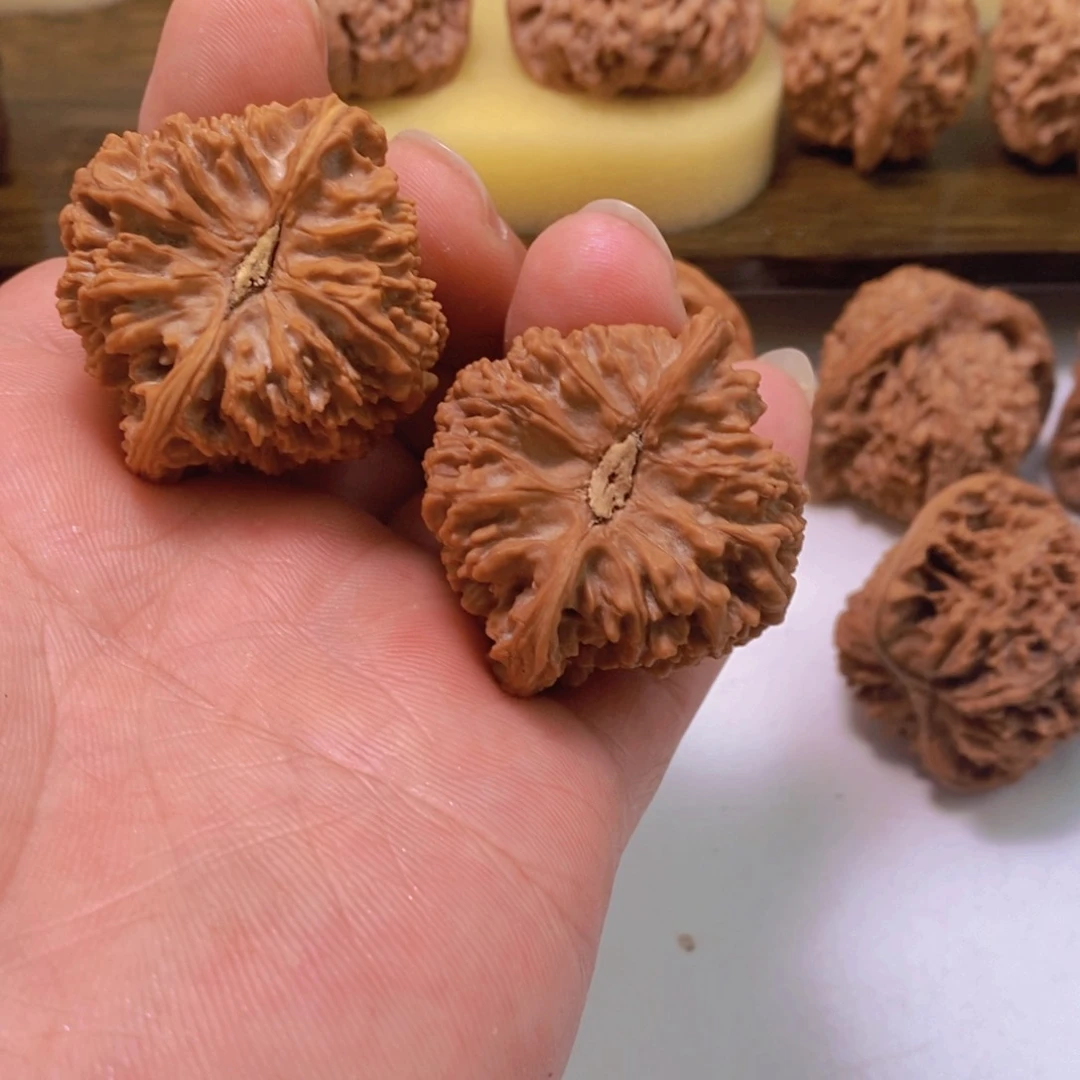 文玩核桃把件Y**e文玩核桃星星