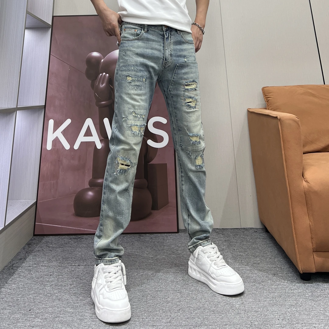 秋冬新款高端定制重工假破洞复古浅蓝色显瘦痞帅潮流百搭男牛仔裤