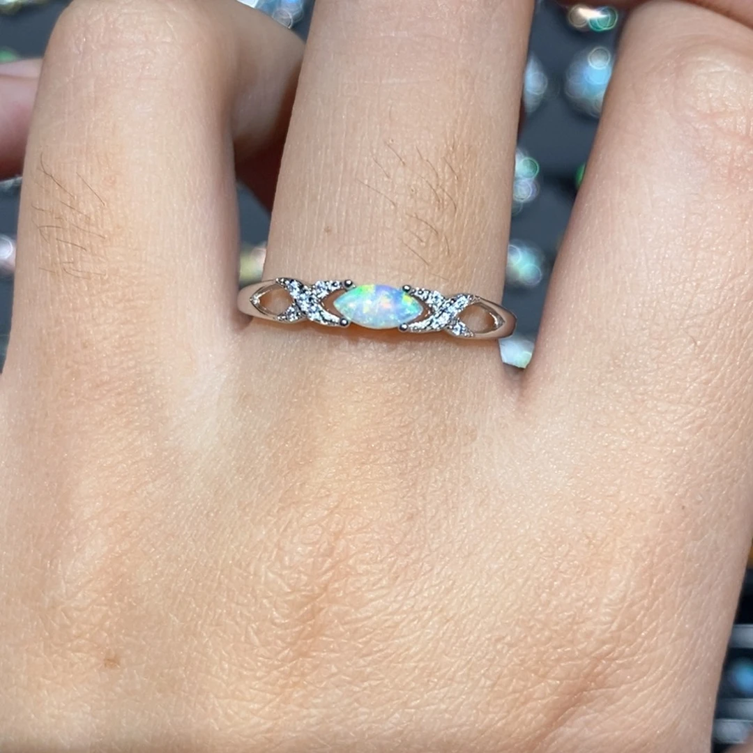 银S925镶嵌欧泊戒指