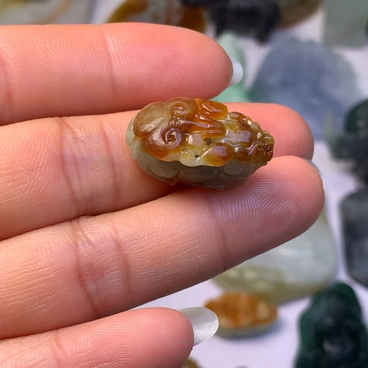 定制翡翠未镶嵌翡翠