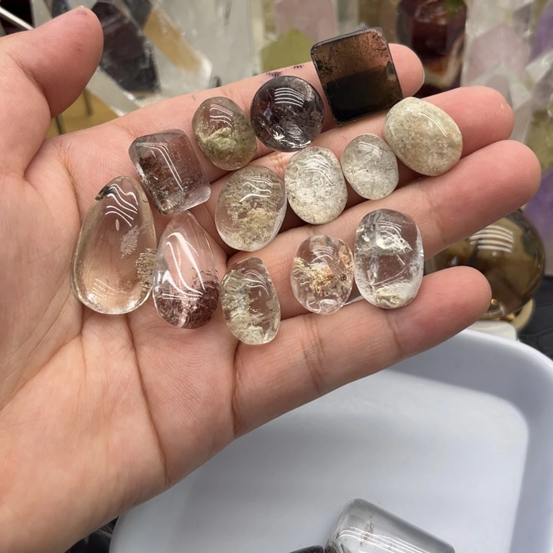 渝***宝水晶珠宝半成品未镶嵌81