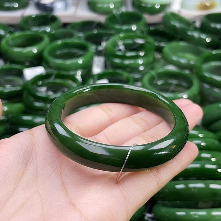 未镶嵌手镯和田玉（碧玉）