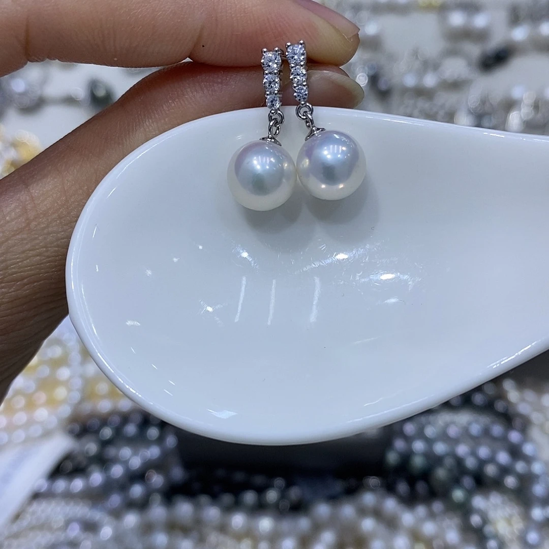 淡水珍珠银S925镶嵌耳饰