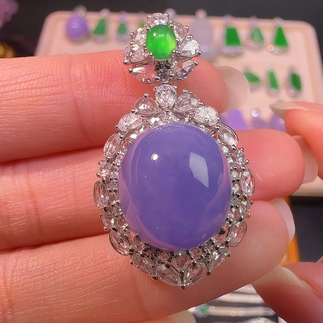 翡翠18K金镶嵌戒指