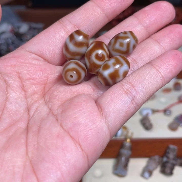 玛瑙/玉髓未镶嵌颈饰3