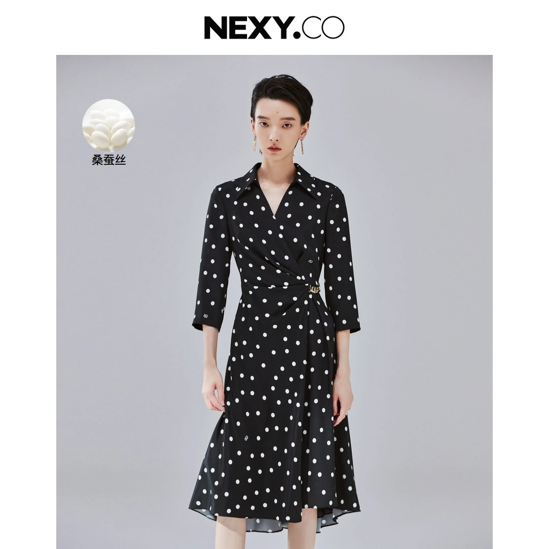 【晨粉专享价】NEXY.CO/奈蔻春季优雅波点印花七分袖捏褶连衣裙女
