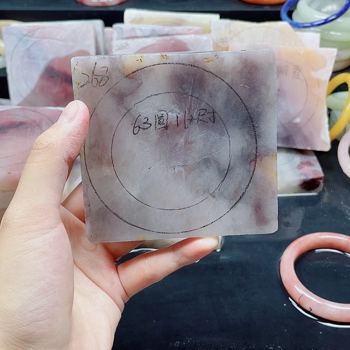 石英质玉手镯未镶嵌定制