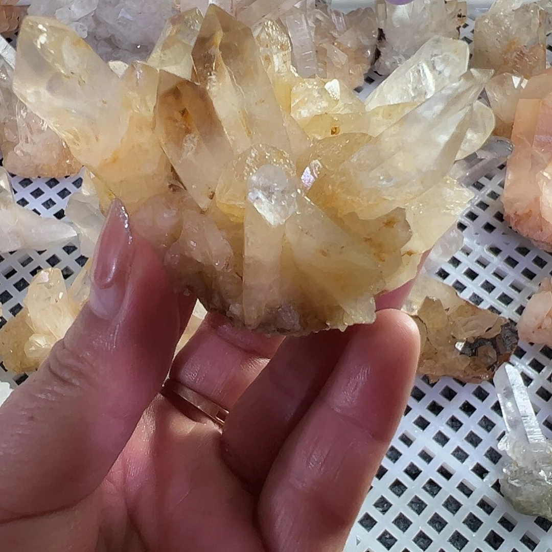 水晶未镶嵌珠宝半成品