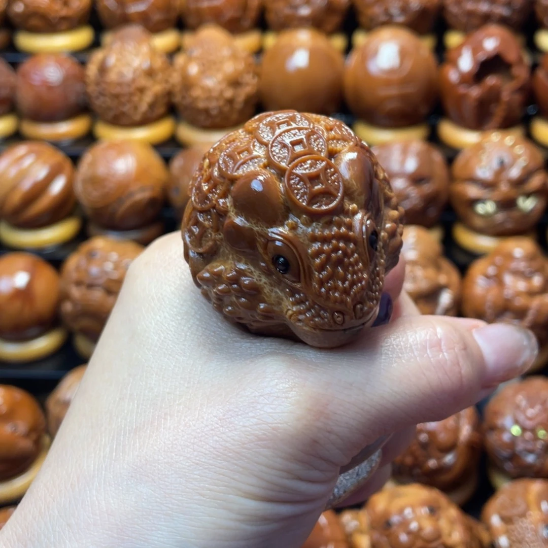 @***姜橄榄核把件橄榄球