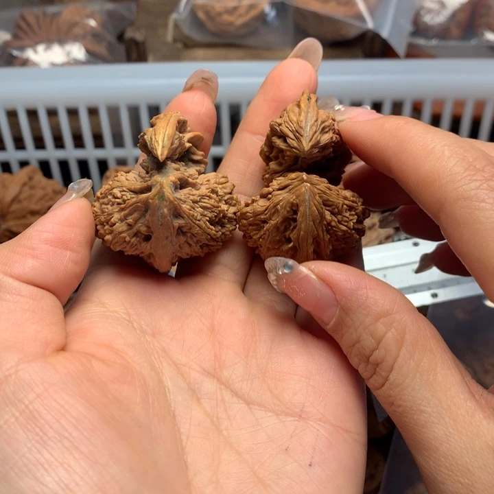 @***人把件文玩核桃核桃