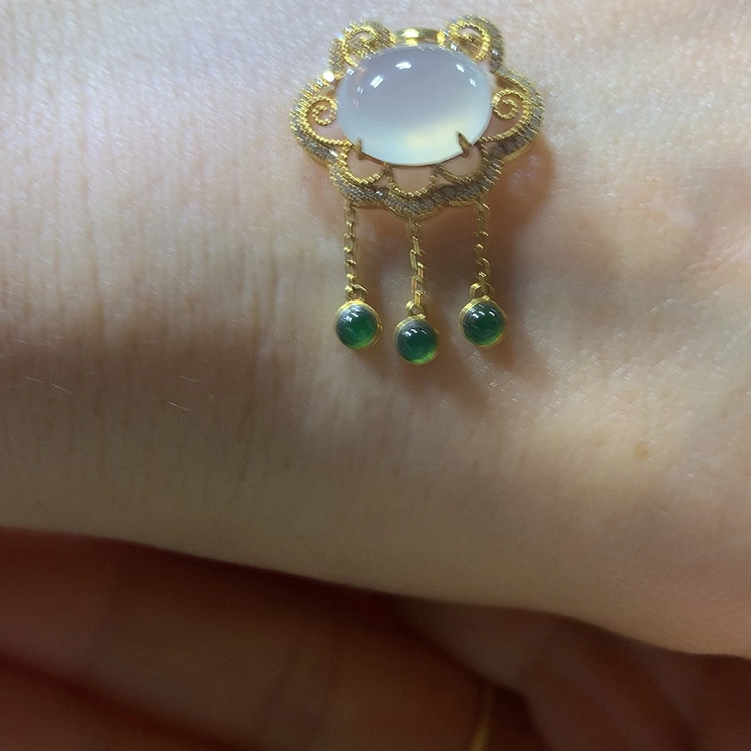 吊坠(不含链)18K金镶嵌翡翠F*粒