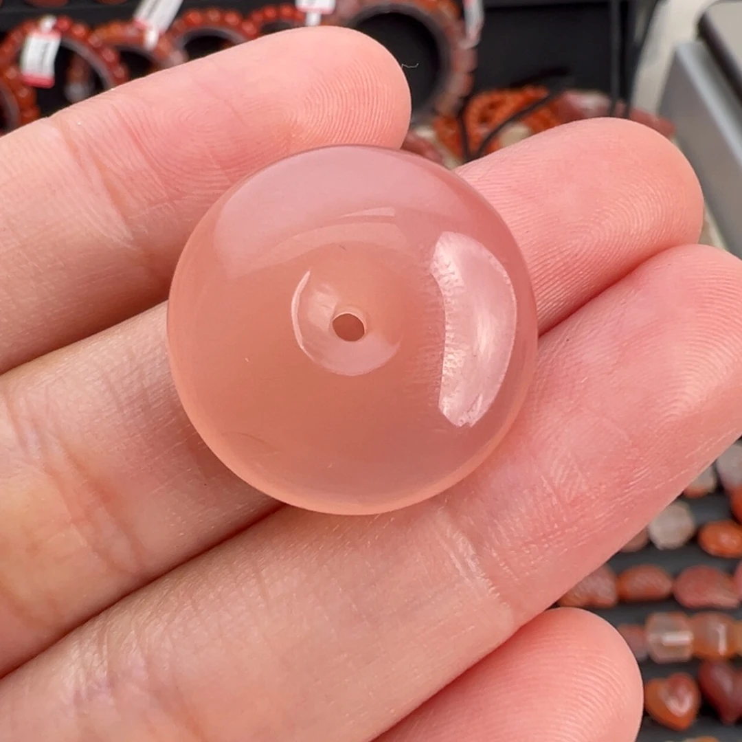 南红玛瑙未镶嵌颈饰冰粉大平安扣