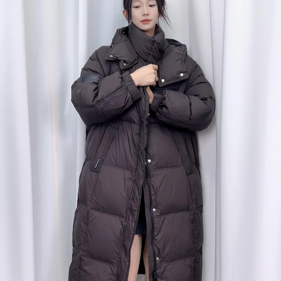 纬尔卡梦/休闲外套/24Y986/网红/黑色/连帽/中长款/冬季/女款时尚