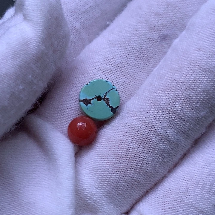 南红玛瑙未镶嵌珠宝奇石