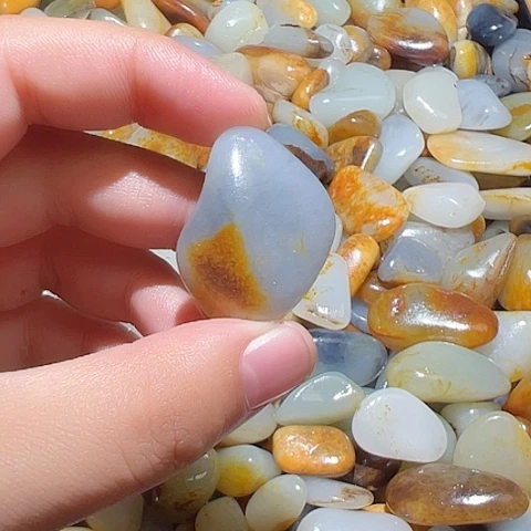 和田玉（糖玉）未镶嵌颈饰17克