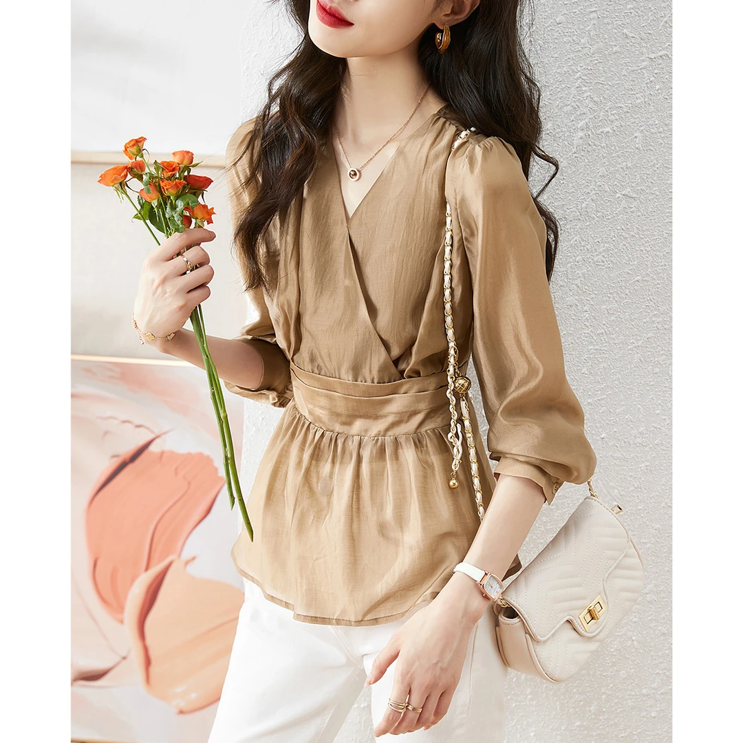 沫晗依美2025秋季气质简约v领长袖收腰显瘦百搭薄款天丝衬衫9015