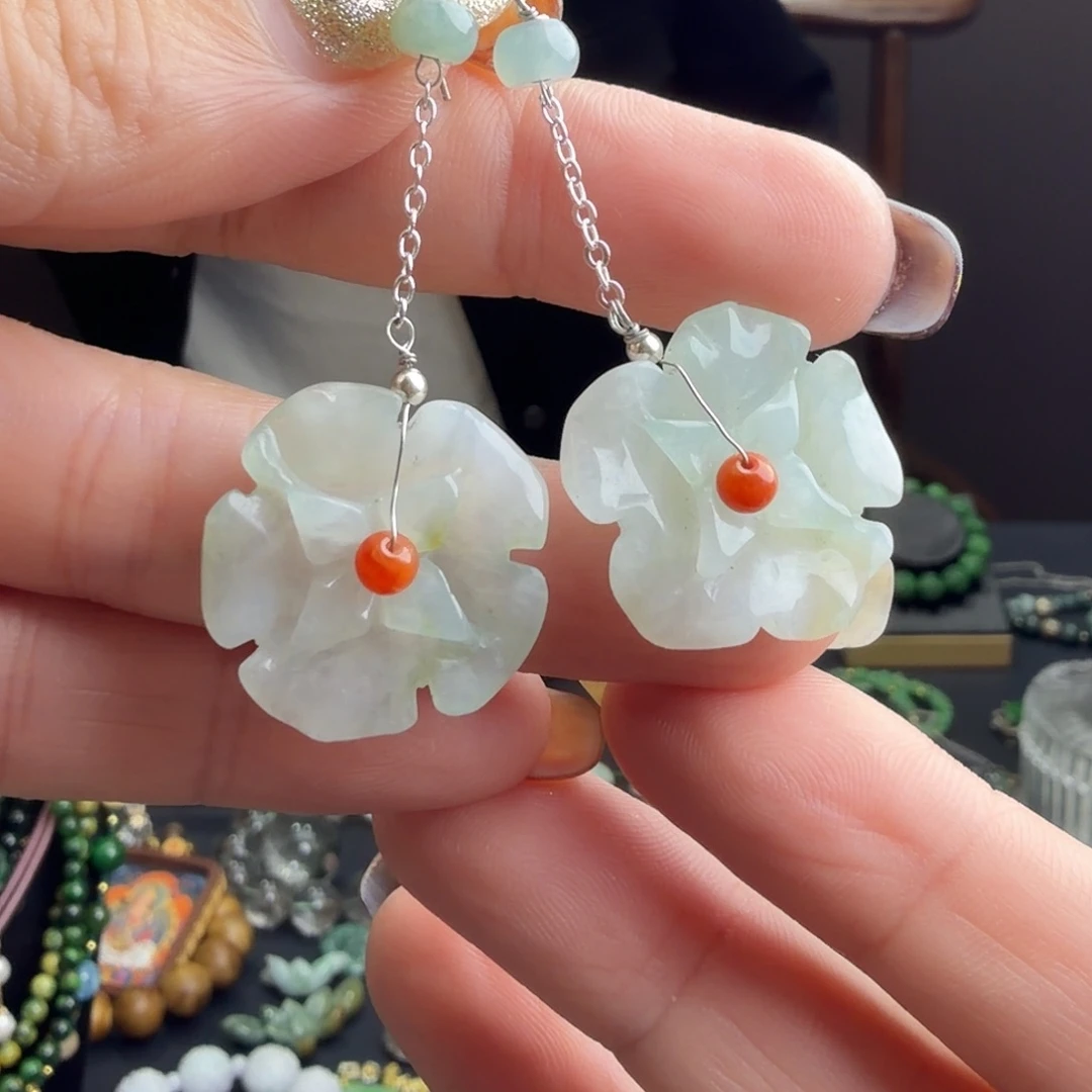 翡翠未镶嵌颈饰29.9