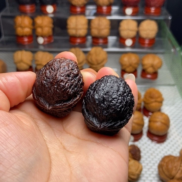文玩核桃把件卧龙凤楚35